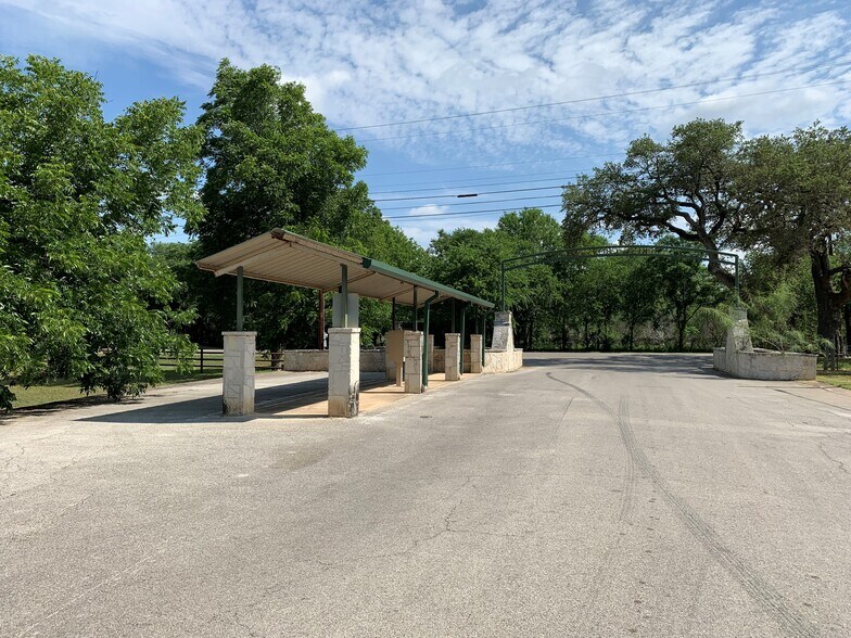 More Photos Of 7320 New Sulphur Springs Rd, San Antonio Trailer Camper Park For Sale