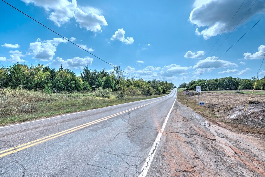 More Photos Of Oklahoma 39 Hwy @ Oklahoma 24, Purcell Land For Sale