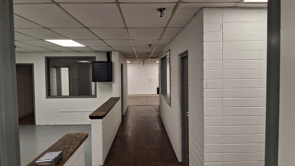 More Photos Of 3843 Highway 41 N, Resaca Distribution For Sale