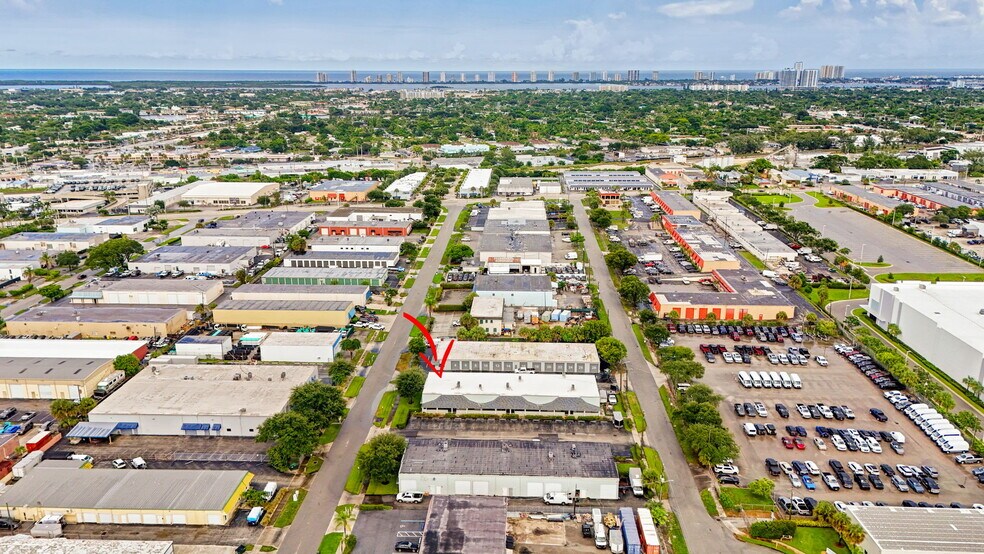 More Photos Of 1334 S Killian Dr, Lake Park Warehouse For Sale