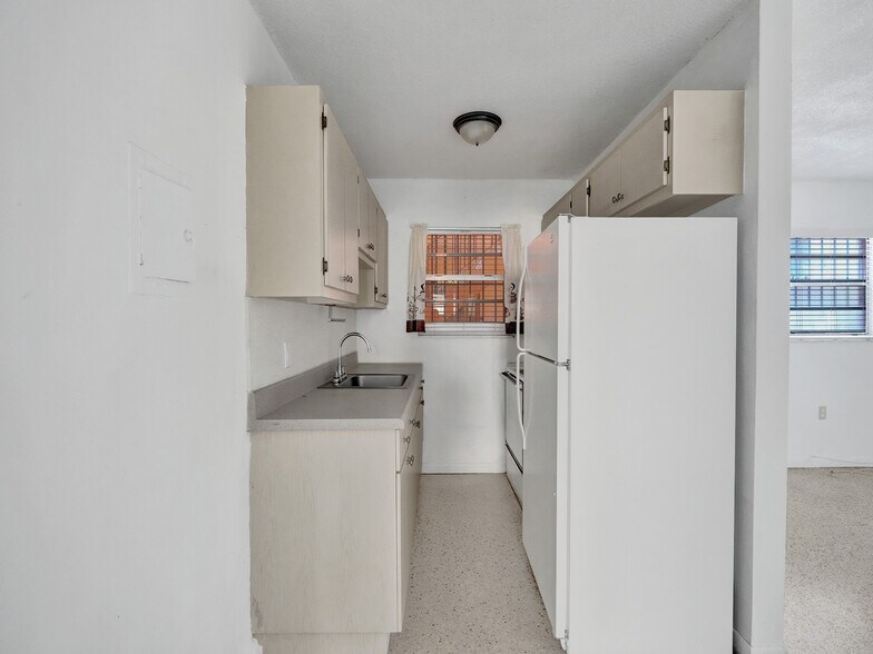 More Photos Of 720 W 16th, Hialeah Apartments For Sale