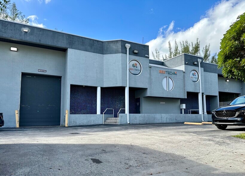 More Photos Of 2000-2010 NW 93rd Ave, Miami Warehouse For Lease