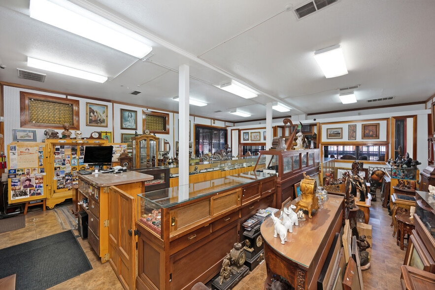 More Photos Of 7800 Fair Oaks Blvd, Fair Oaks Freestanding For Sale