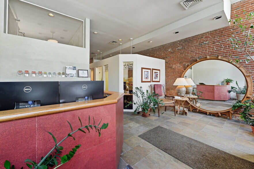 More Photos Of 1516-1518 Blake St, Denver Office For Sale