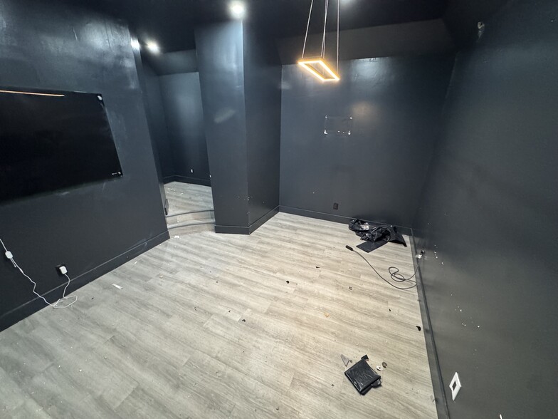 More Photos Of 2204 E Carson St, Pittsburgh Apartments For Lease