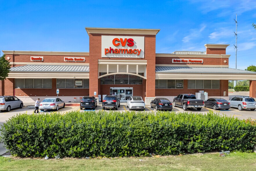 Primary Photo Of 1305 W Belt Line Rd, DeSoto Drugstore For Sale