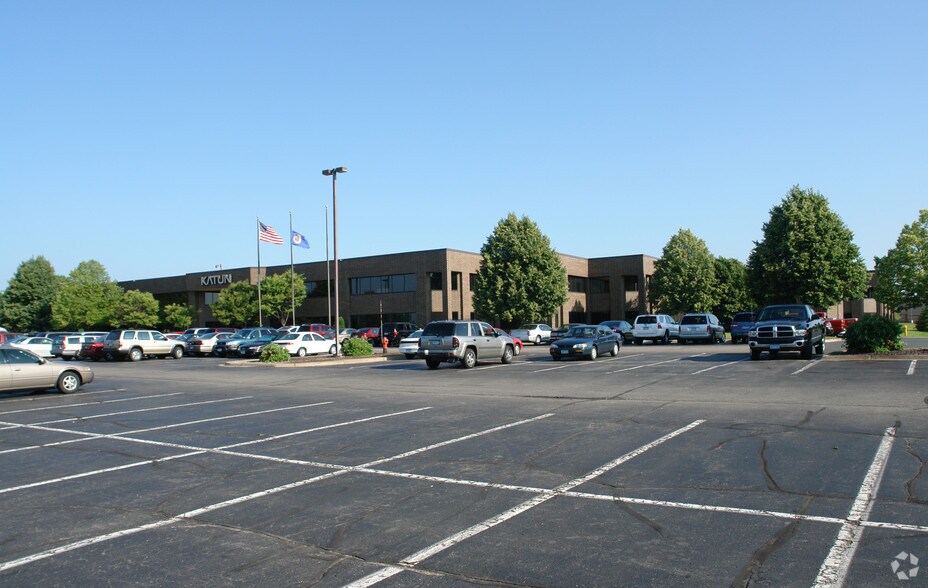 More Photos Of 10951 Bush Lake Rd, Bloomington Warehouse For Sale