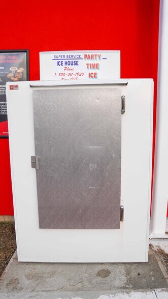 More Photos Of 952 W Tharpe St, Tallahassee Convenience Store For Lease