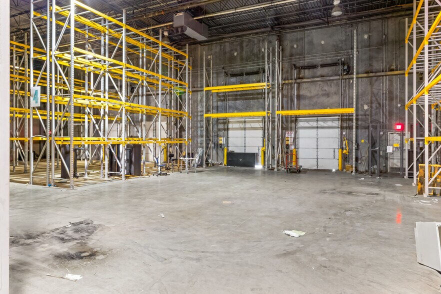 More Photos Of 2730 Grays Creek dr, Cordova Manufacturing For Sale