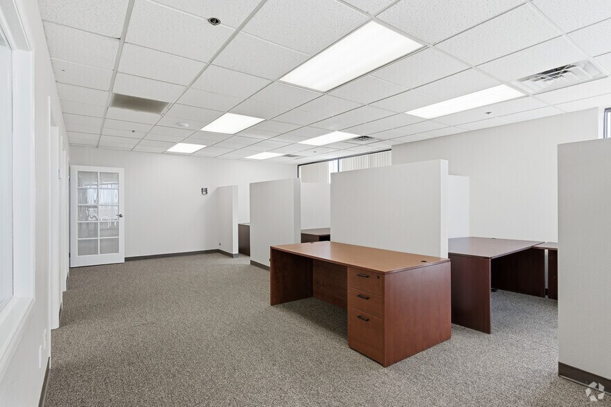 More Photos Of 41593 Winchester Rd, Temecula Office For Lease