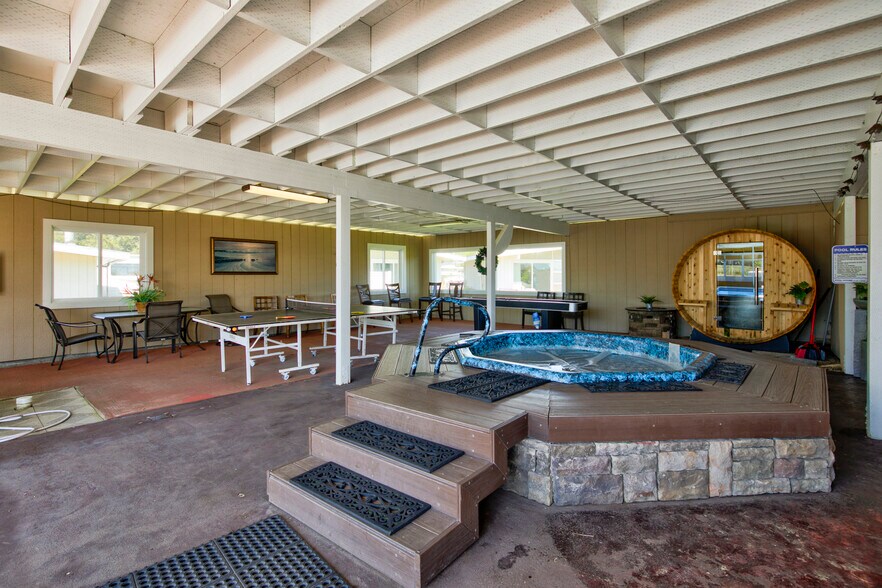 More Photos Of 3009 109 Rt, Copalis Beach Hotel For Sale