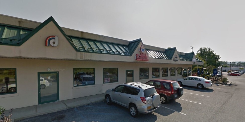 More Photos Of 10 IBM Rd, Poughkeepsie Storefront For Lease