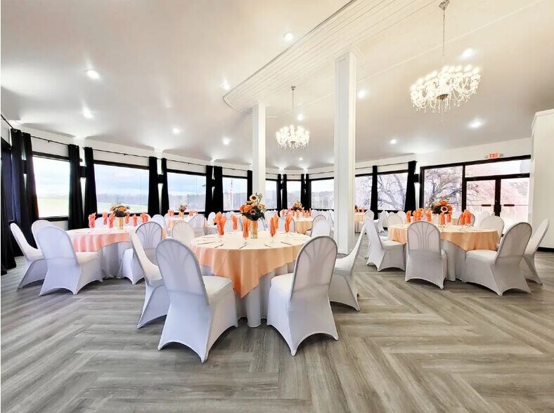 More Photos Of 533 Liberty Valley Rd, Danville Restaurant For Sale