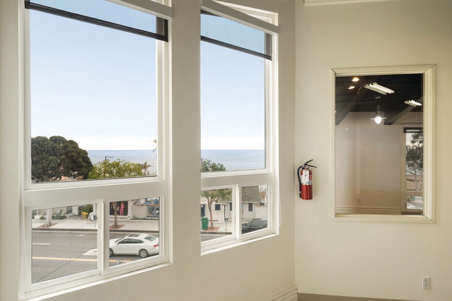 More Photos Of 1100 S Coast Hwy, Laguna Beach Office For Sale