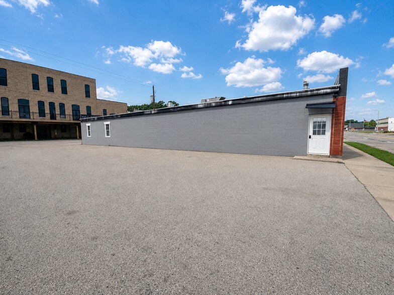 More Photos Of 8725 Water St, Montague Freestanding For Sale