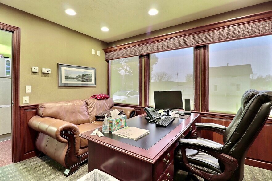 More Photos Of 230 E 22nd St, Fremont Medical For Sale