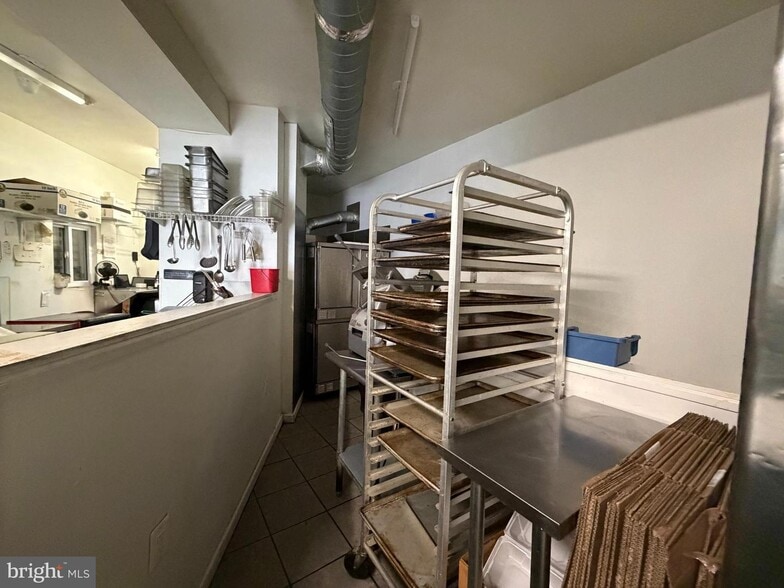 More Photos Of 2101 Reed St, Philadelphia Freestanding For Sale