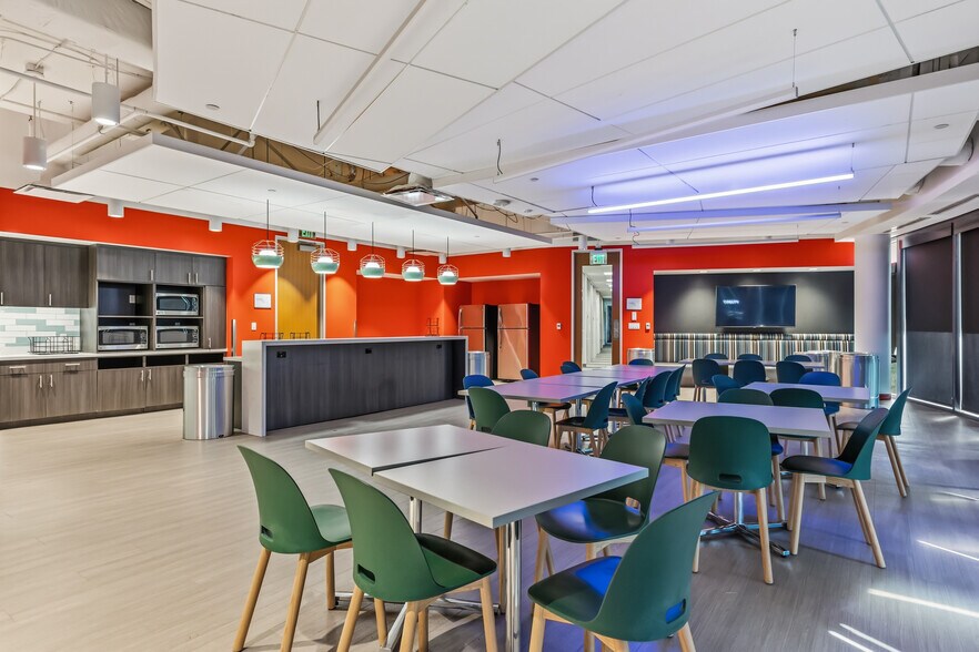 More Photos Of , Orlando Office For Sale