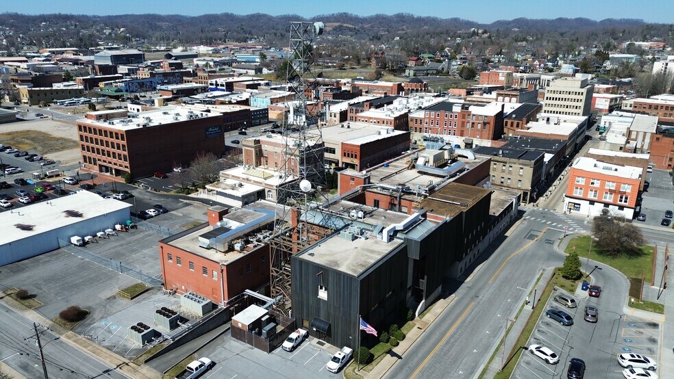 More Photos Of 112 6th St, Bristol Telecom Hotel Data Hosting For Sale
