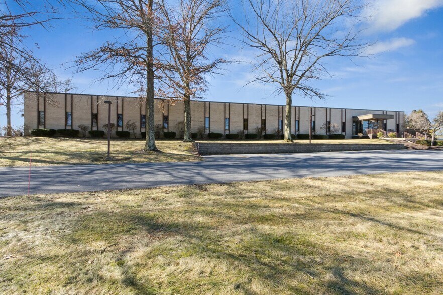 More Photos Of 500 Science Park Rd, State College Manufacturing For Sale