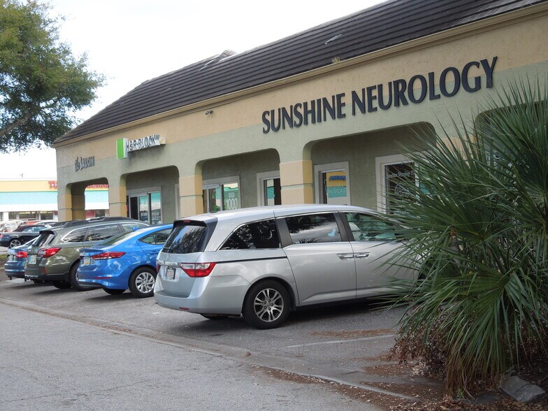 More Photos Of 717 Imar Dr, Sun City Center Medical For Lease