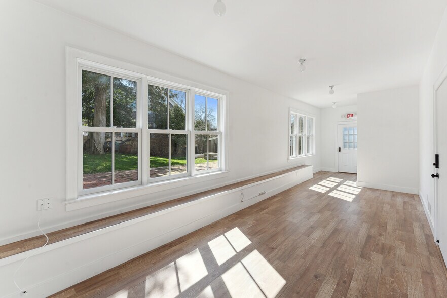 More Photos Of 200 Division St, Sag Harbor Loft Creative Space For Lease