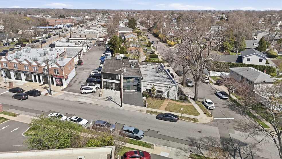 More Photos Of 18 Unqua Rd, Massapequa Loft Creative Space For Sale