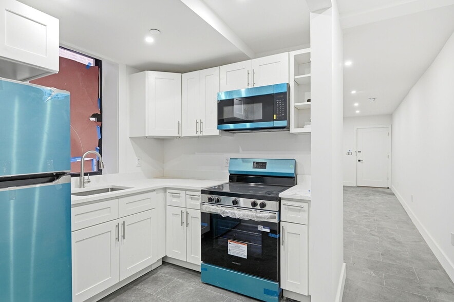 More Photos Of 2152 Muliner Ave, Bronx Apartments For Sale