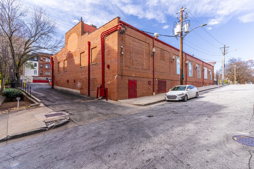 More Photos Of 249 Ponce De Leon Ave NE, Atlanta Restaurant For Sale