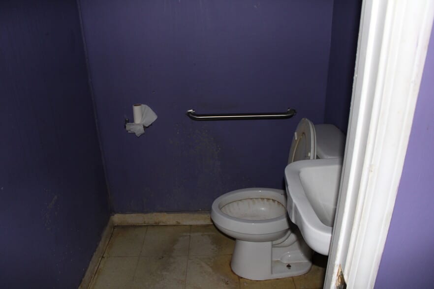 More Photos Of 3178 Hartford Hwy, Dothan Service Station For Lease