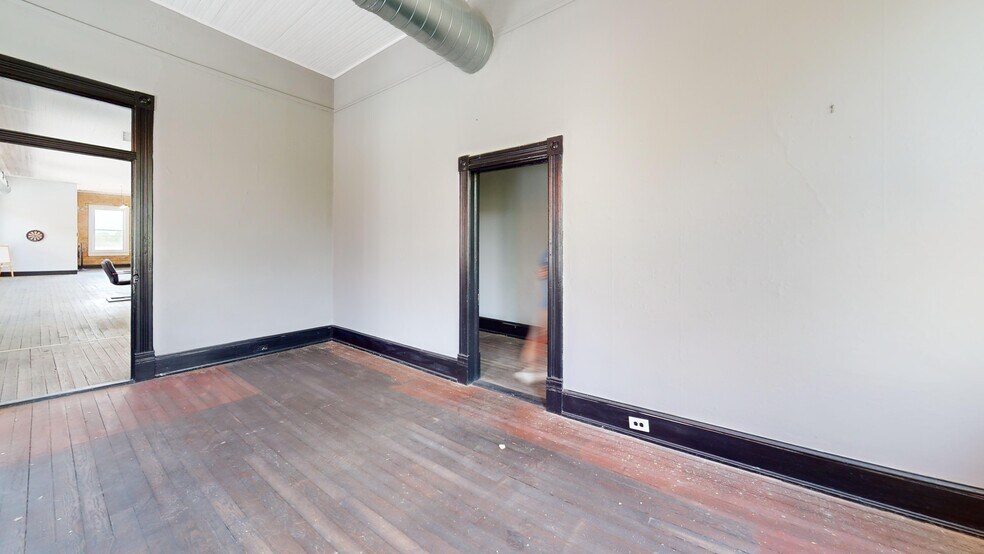 More Photos Of 110 N Broad St, Monroe Storefront Retail Office For Sale