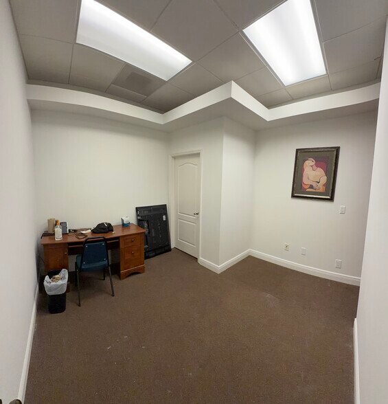 More Photos Of 5791A NW 151st St, Miami Lakes Office For Sale