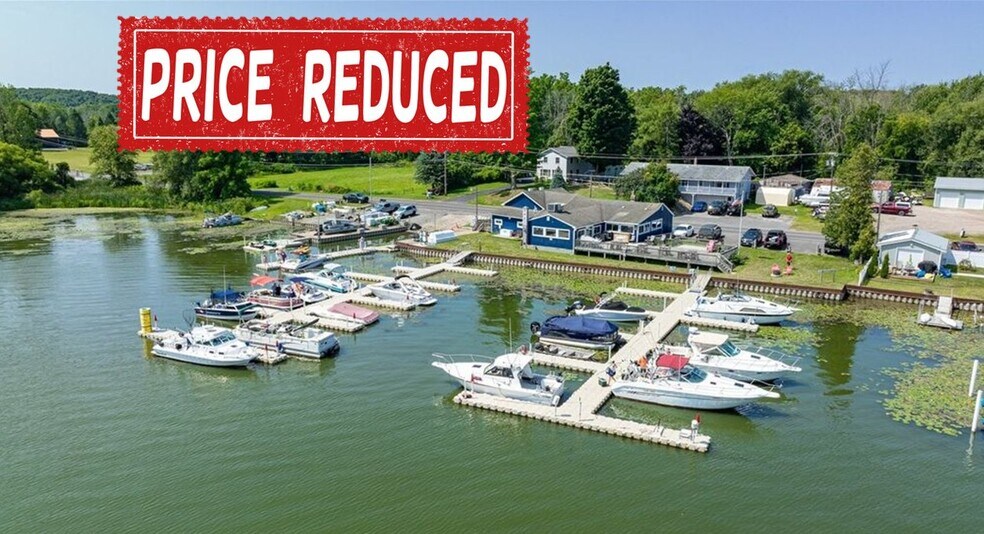 Primary Photo Of 8106 W Port Bay Rd, Wolcott Marina For Sale