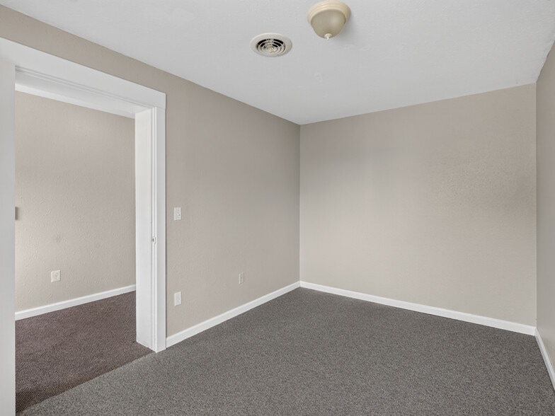 More Photos Of 200 S 4th St, Kawkawlin Assisted Living For Sale