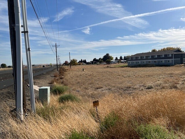 More Photos Of Rosalynn Drive & Highway 395, Stanfield Land For Sale