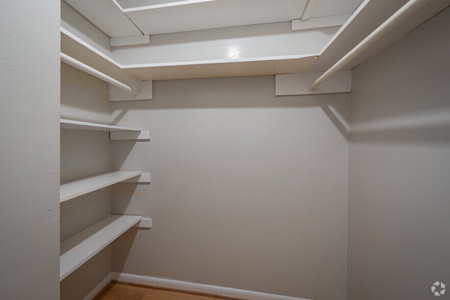 More Photos Of 5123 Del Monte Dr, Houston Apartments For Sale