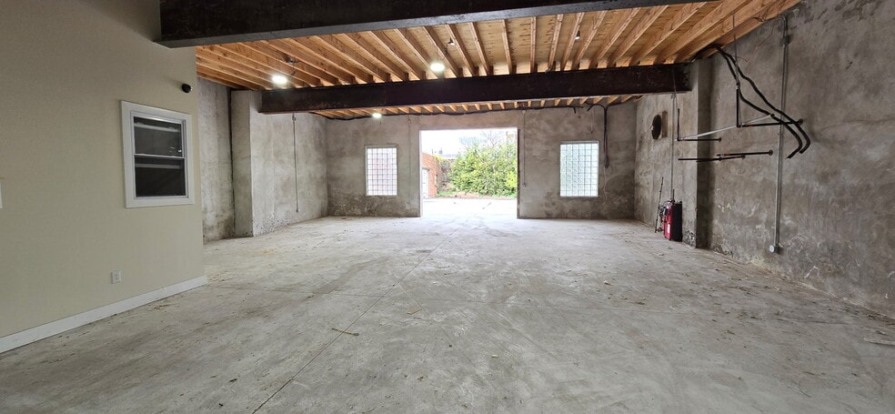 More Photos Of 2916 N Croskey St, Philadelphia Flex For Sale