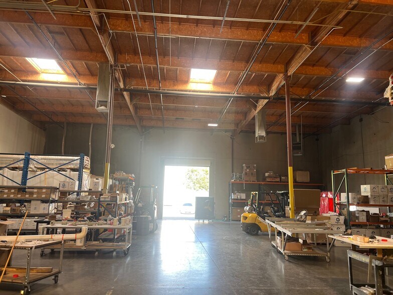 More Photos Of 8386 Rovana Cir, Sacramento Industrial For Sale
