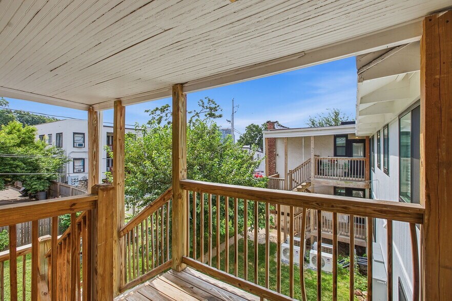 More Photos Of 4335 Mercier St, Kansas City Multifamily For Sale
