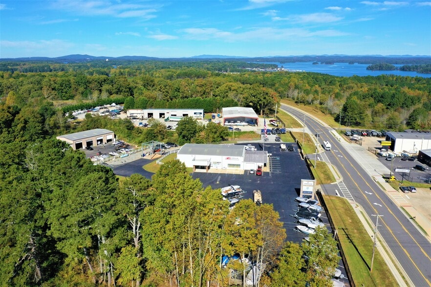 More Photos Of 6080 Lanier Islands Pky, Buford Service For Sale