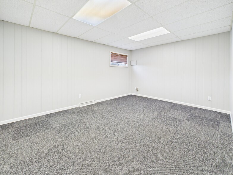 More Photos Of 427 Memorial Dr, Greenville Office For Lease