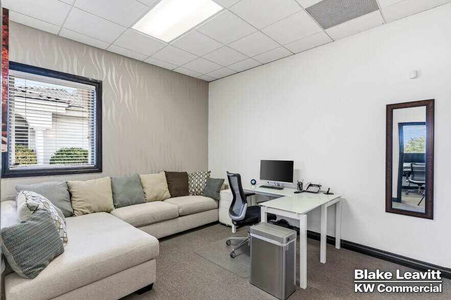 More Photos Of 5844 S Pecos Rd, Las Vegas Medical For Sale