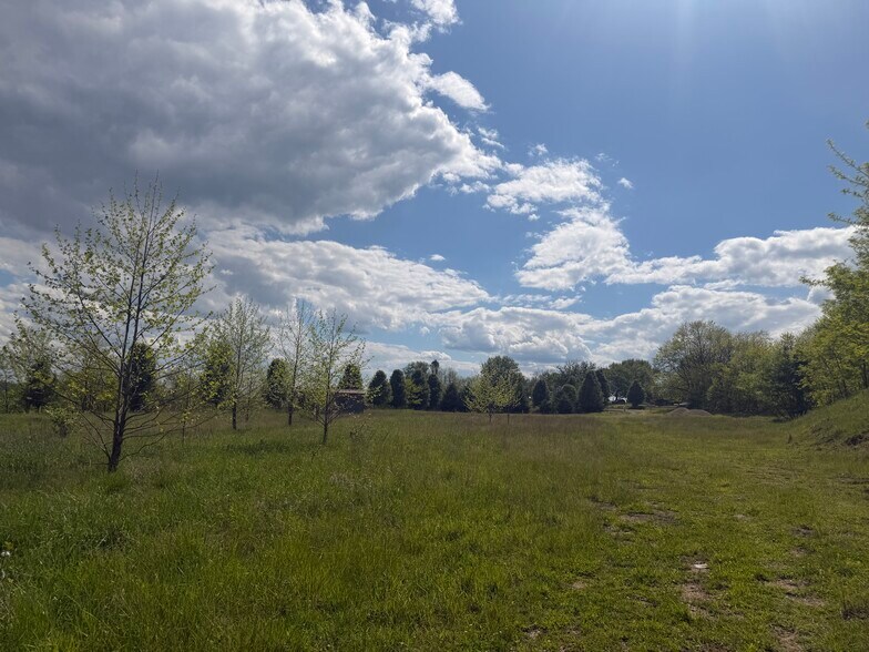 More Photos Of 962 Old Brick Rd, West Alexander Apartments For Sale