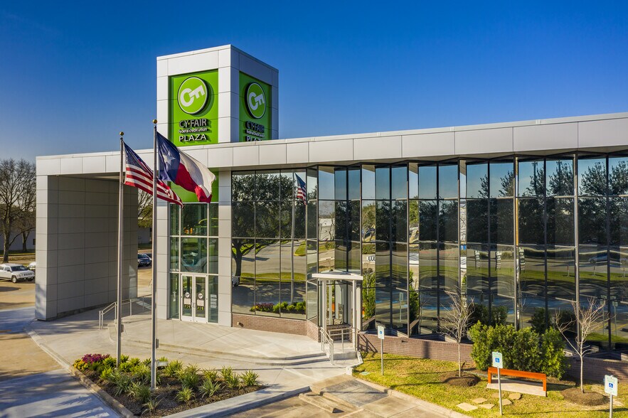 More Photos Of 9601 Jones Rd, Houston Office For Lease