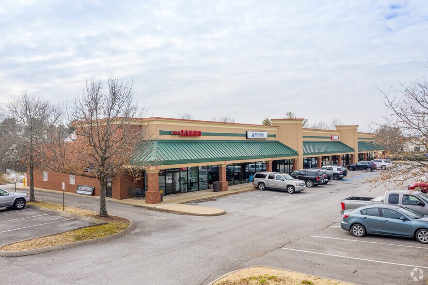 More Photos Of 204 Ward Cir, Brentwood Storefront Retail Office For Lease