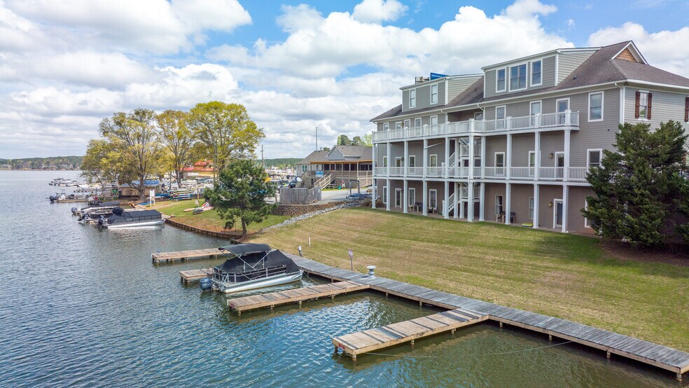 More Photos Of 1129 Lake Oconee Pky, Eatonton Office For Lease