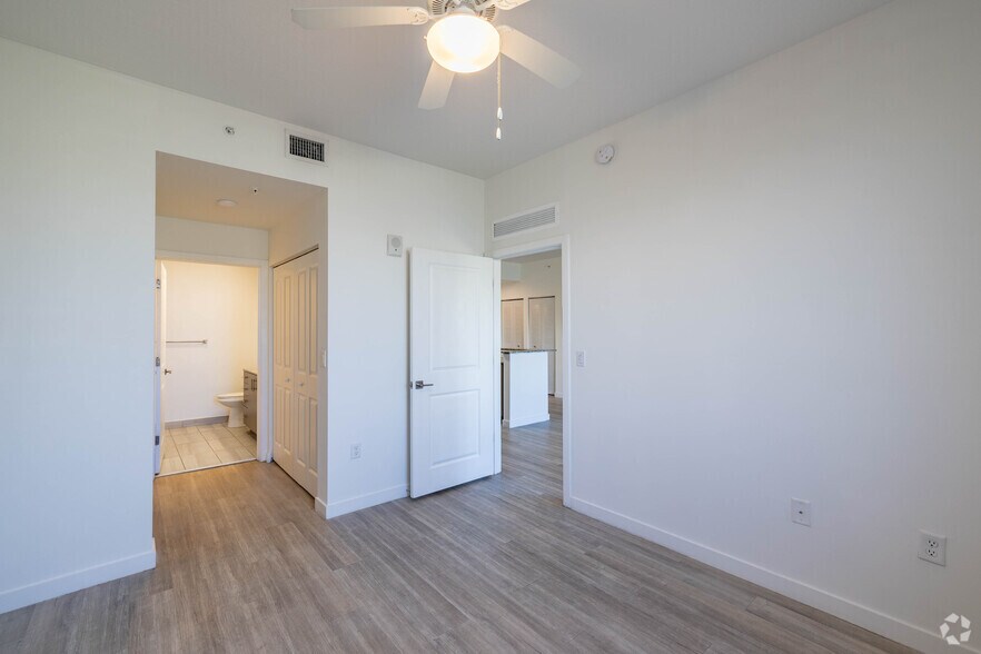 More Photos Of 26315 Parker Ave, Naranja Apartments For Lease