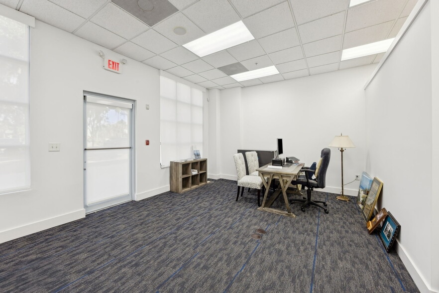 More Photos Of 961687 Gateway Blvd, Fernandina Beach Medical For Sale
