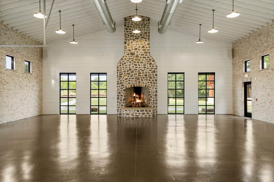 More Photos Of 19501 W 41st St, Sand Springs Specialty For Sale