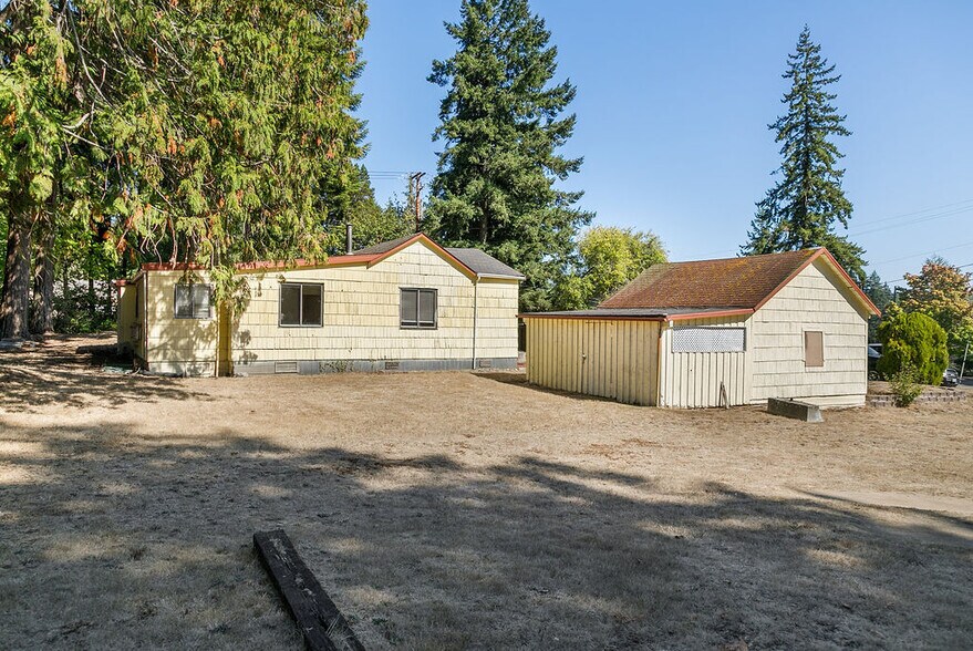 More Photos Of 20363-20379 NW Cedar Ln, Poulsbo General Retail For Sale